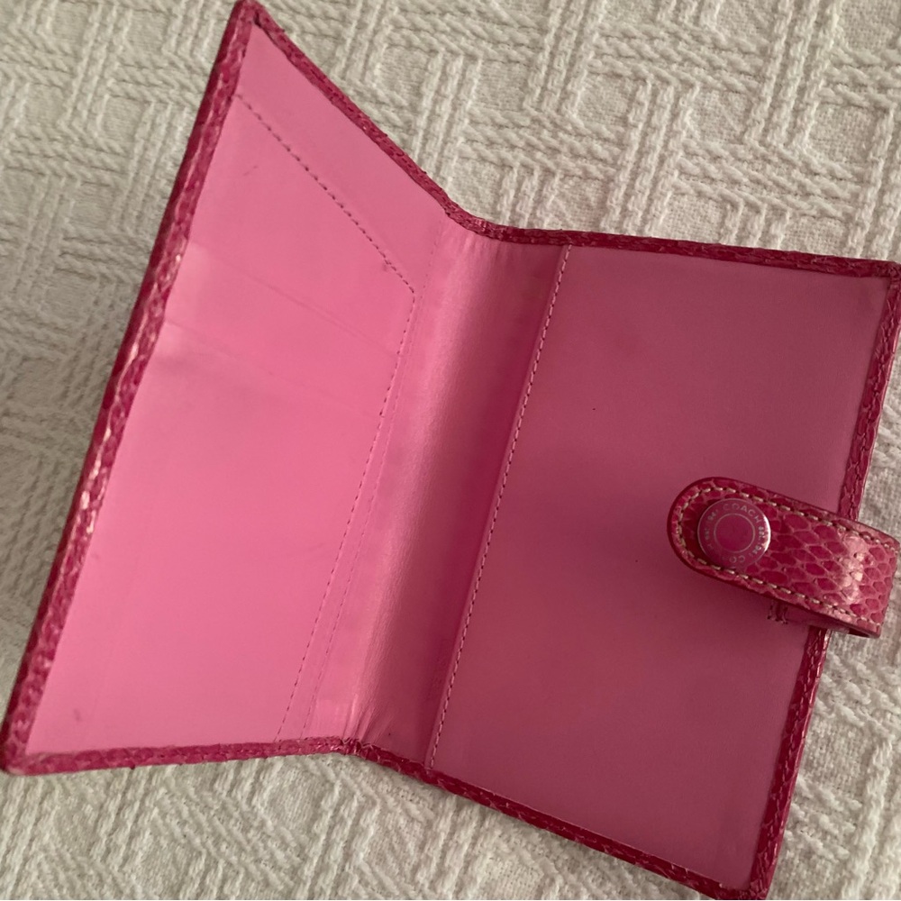 Coach wallet.  Pink. Pre loved. - Picture 3 of 4